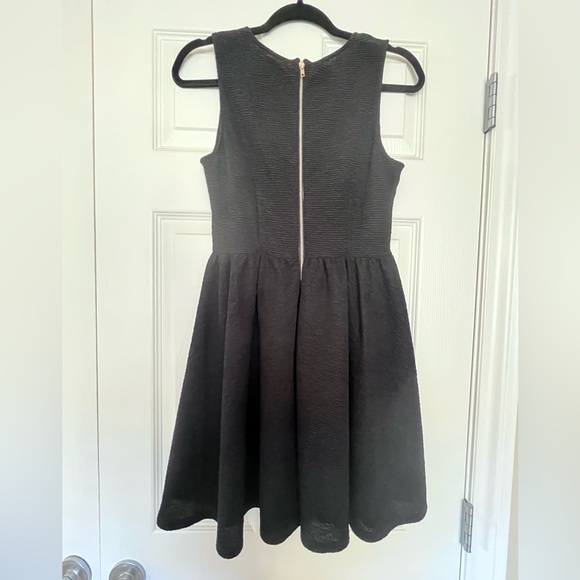 3/$20☀️ F21 Black Fit and Flare Dress - Picture 4 of 6